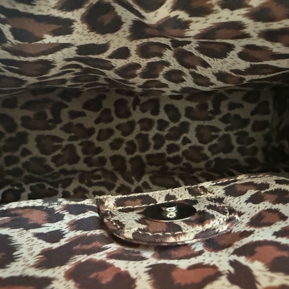 Urban Outfitters Vintage Blue Denim Tote Bag with Black Beaded Handle SOLD OUT - Picture 6 of 6